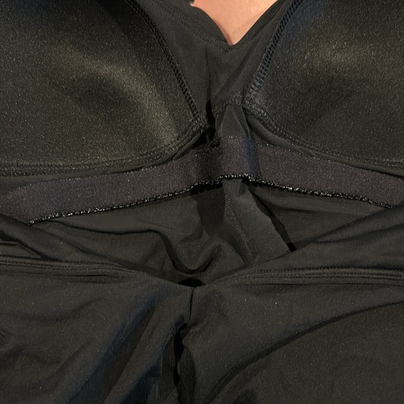 CALIA by Carrie Underwood Women’s Size 6 One Piece Twist Front Swimsuit NWT - Picture 7 of 7